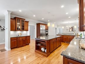 127 Shade St, Lexington MA 02421