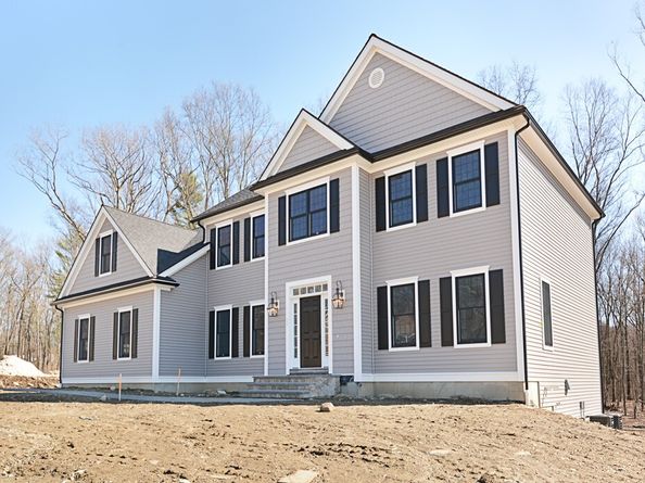 37 Bayliss Way, Uxbridge MA 01569