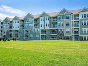 5 Peters Farm Way 101, Westborough MA 01581