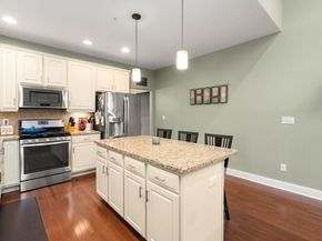 28 Bowood Ln 28, Marlborough MA 01752