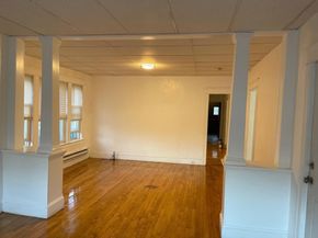 4 Preston St, Worcester MA 01610