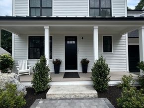 132 Hillside Ave 132, Needham MA 02494