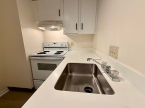 573 Broad St 325, Weymouth MA 02189