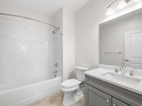 69 Foundry St 310, Wakefield MA 01880