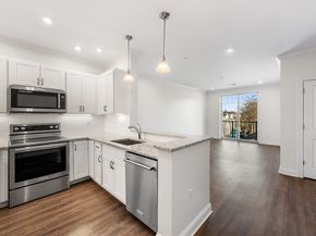 69 Foundry St 310, Wakefield MA 01880