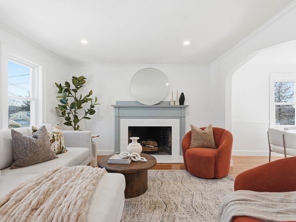 29 Puritan Road, Watertown MA 02472