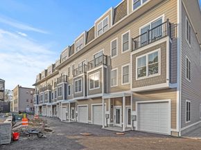 33 Copeland CC, Boston MA 02119