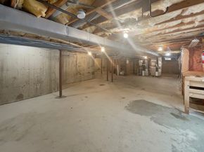 35 Peter St, Holliston MA 01746