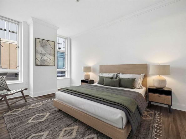 1 Nassau St 2207, Boston MA 02111