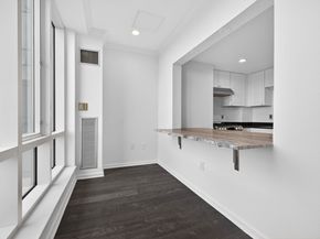 1 Nassau St 2207, Boston MA 02111