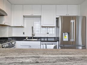 1 Nassau St 2207, Boston MA 02111