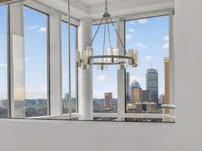 1 Nassau St 2207, Boston MA 02111