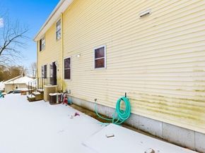 15 Teddy Rd, Worcester MA 01603