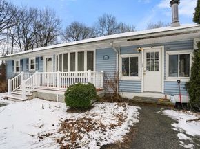 28 Bayberry Ln, Cohasset MA 02025