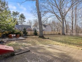 193 Garden St, Needham MA 02492