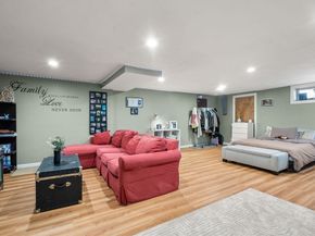 193 Garden St, Needham MA 02492