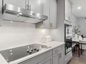 6 Stratton Drive 208, Woburn MA 01801