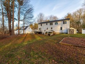 369 Cooper Rd, Northbridge MA 01534