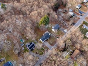 369 Cooper Rd, Northbridge MA 01534