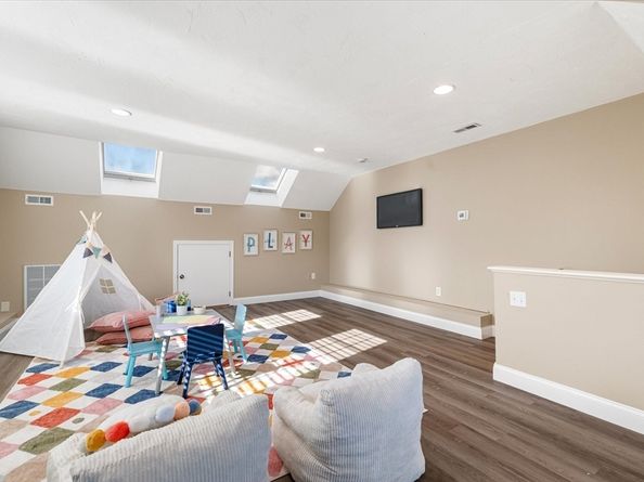 1 Juneberry Ln 82, Worcester MA 01606