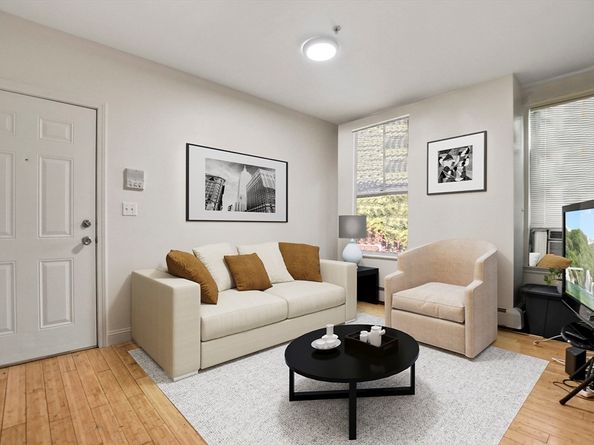 352 Blue Hill Avenue 8, Boston MA 02121