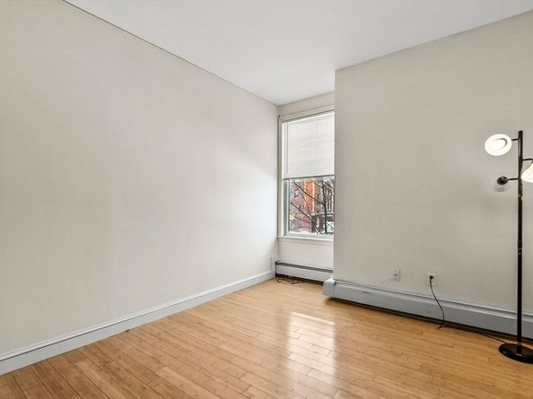 352 Blue Hill Avenue 8, Boston MA 02121