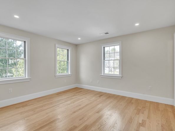 17 Hamilton Road, Lexington MA 02420