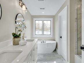 17 Hamilton Road, Lexington MA 02420