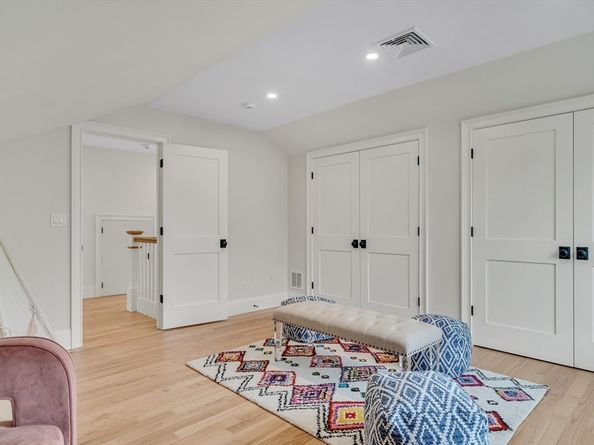 17 Hamilton Road, Lexington MA 02420