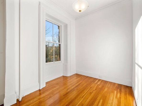 548 Massachusetts Ave 3, Boston MA 02118