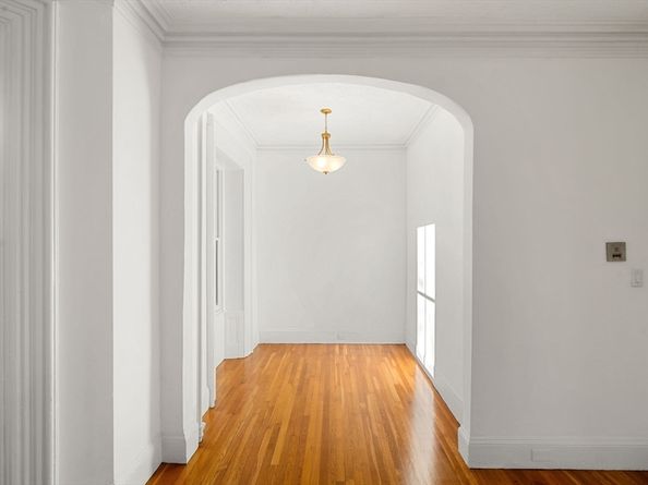 548 Massachusetts Ave 3, Boston MA 02118