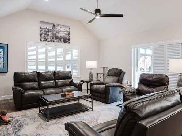 4 Sarahbeth Lane 1, Rochester MA 02770