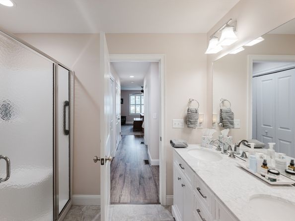 4 Sarahbeth Lane 1, Rochester MA 02770