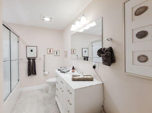 4 Sarahbeth Lane 1, Rochester MA 02770