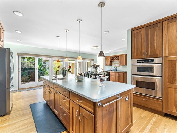 84 Davison Dr., Lincoln MA 01773