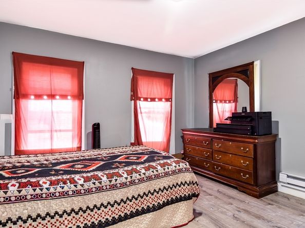 136 Commonwealth Rd, Wayland MA 01778