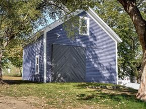 136 Commonwealth Rd, Wayland MA 01778