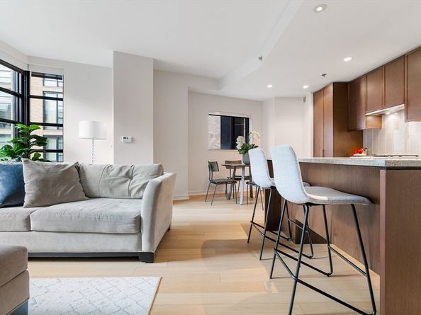 580 Washington St 700, Boston MA 02111