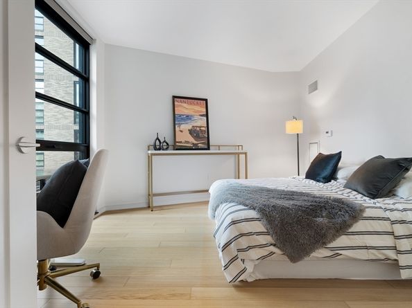 580 Washington St 700, Boston MA 02111