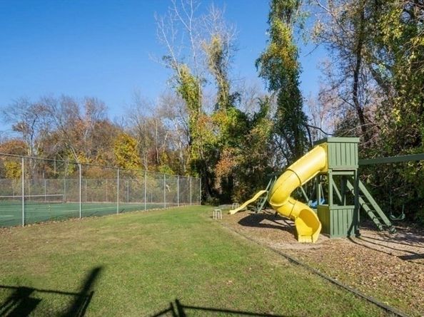 42 Bryon Rd 6, Boston MA 02132