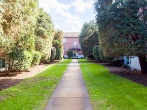 42 Bryon Rd 6, Boston MA 02132