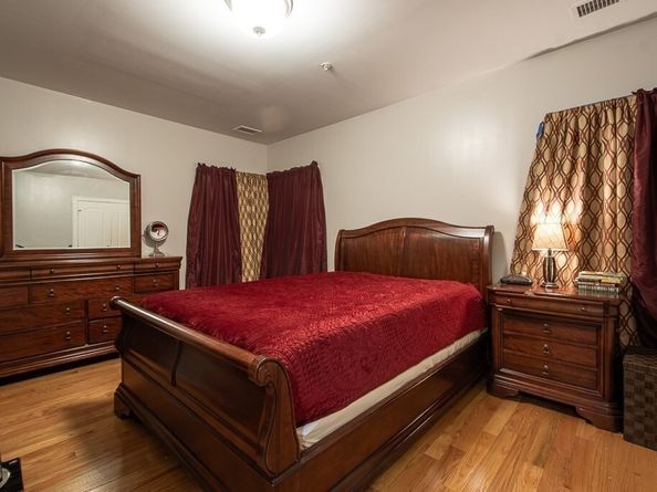 990 Vfw Pkwy 204, Boston MA 02132