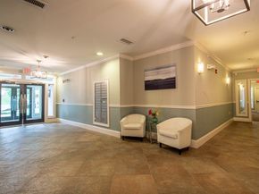 990 Vfw Pkwy 204, Boston MA 02132