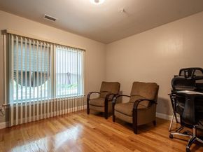 990 Vfw Pkwy 204, Boston MA 02132