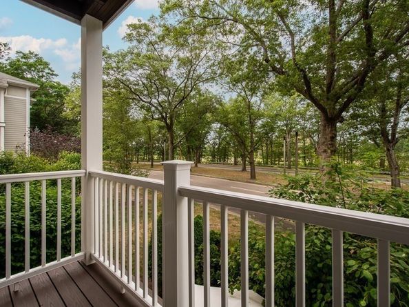 990 Vfw Pkwy 204, Boston MA 02132