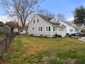 7 King Street, Maynard MA 01754