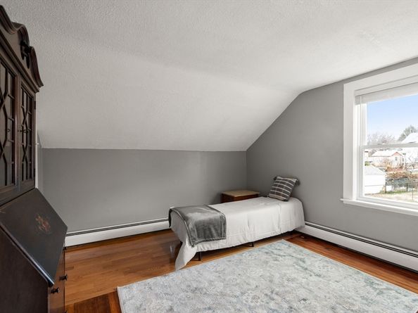 7 King Street, Maynard MA 01754