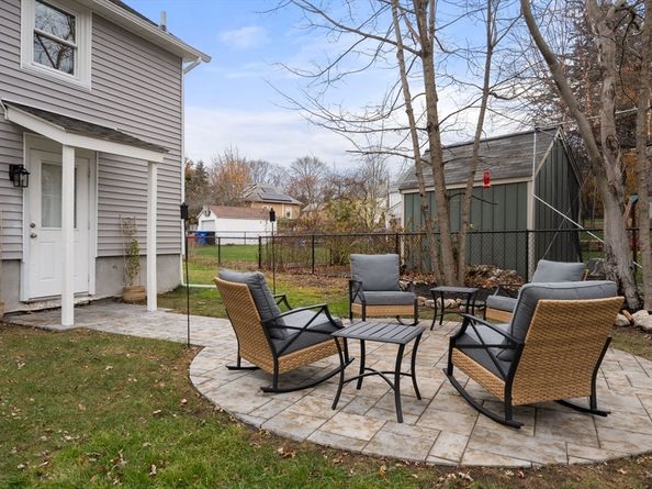 7 King Street, Maynard MA 01754