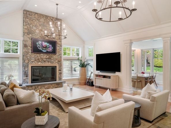 55 Ridge Hill Farm Rd, Wellesley MA 02482