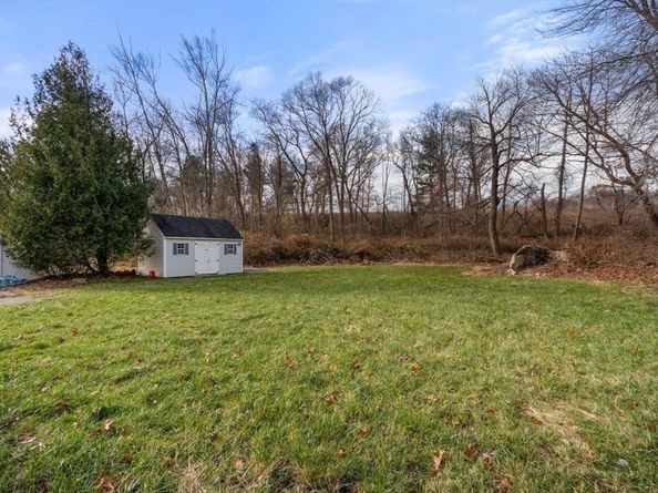 90 Leland Hill Rd, Sutton MA 01590